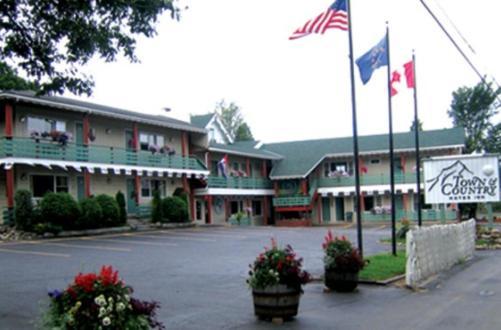 Town & Country Motor Inn Lake Placid Buitenkant foto