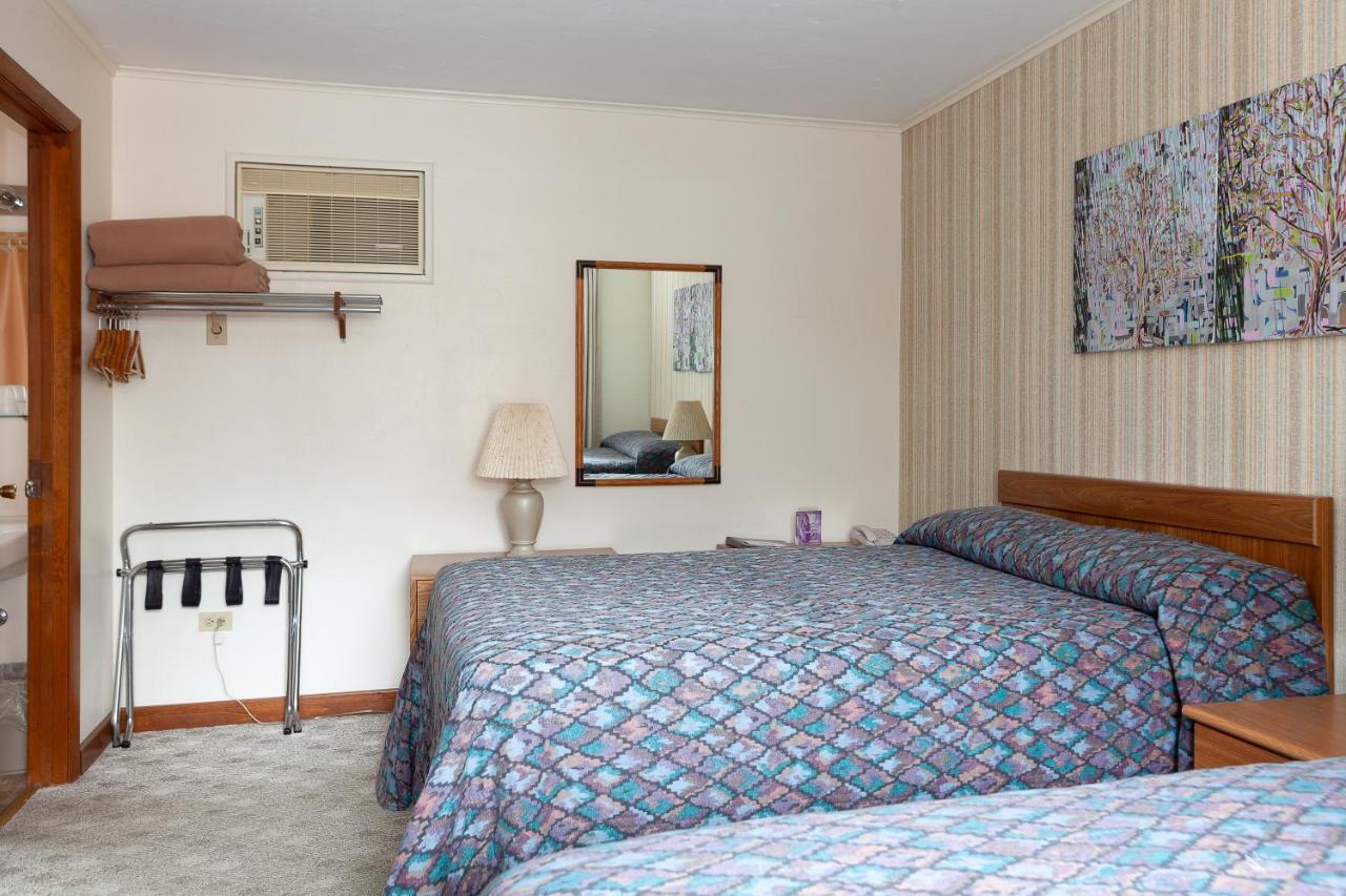 Town & Country Motor Inn Lake Placid Buitenkant foto