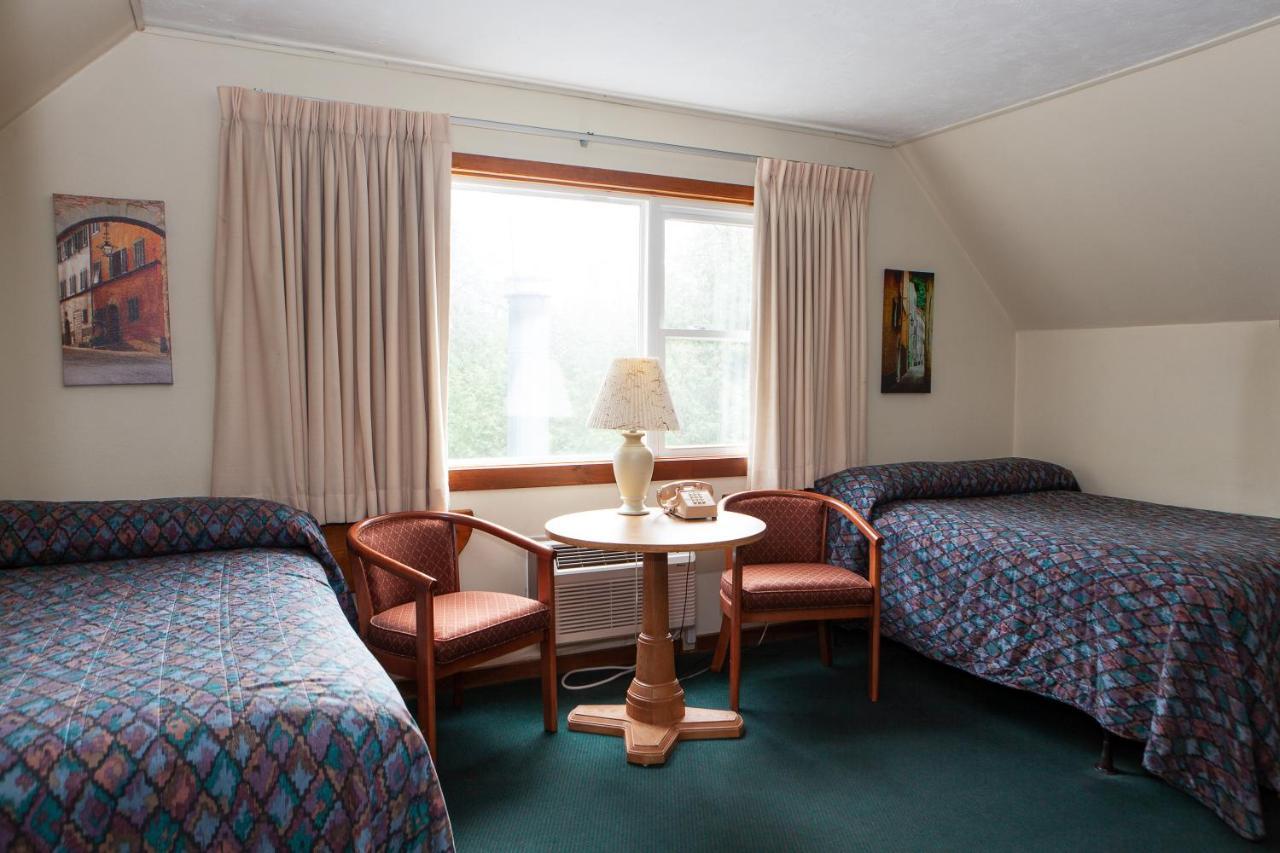 Town & Country Motor Inn Lake Placid Buitenkant foto