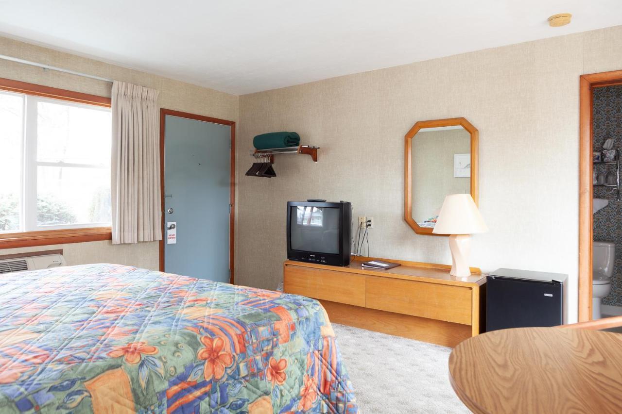 Town & Country Motor Inn Lake Placid Buitenkant foto